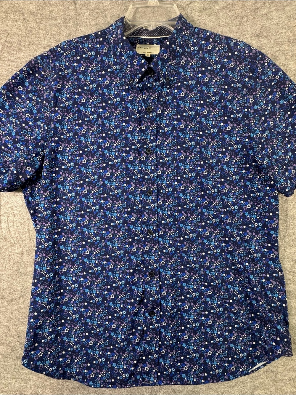 Con.Struct Slim Fit Short-Sleeve Blue Floral Button-Down Shirt